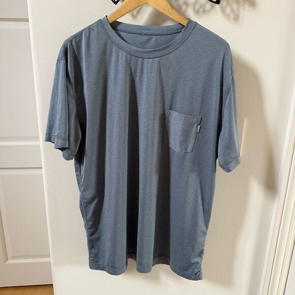 Vuori Tradewind Peformance Tee Pocket Short Sleeve Tee XL - Picture 2 of 6